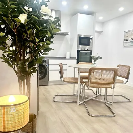 Paseo De La Estacion *