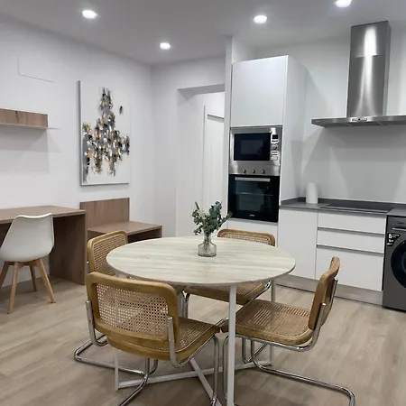 Paseo De La Estacion *