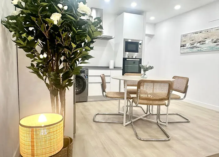 Paseo De La Estacion *