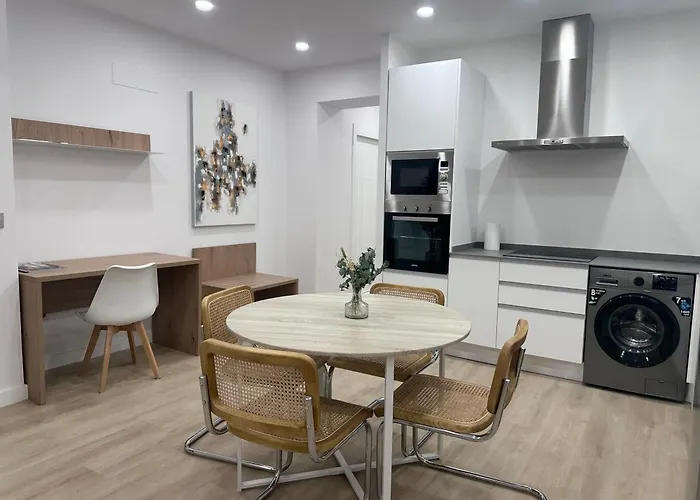 Paseo De La Estacion *